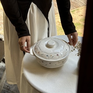 Tazón de Sopa de Cerámica con Doble Asa, Estilo Retro Francés, Romántico, Floral, con Tapa, para Frutas/Almacenamiento, Apto para Microondas, Olla para Sopa, 10-20 Yuanes - Product Image 3