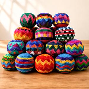 Ballon de jonglage coloré tricoté <span class=keywords><strong>à</strong></span> la main, petit anti-stress, personnalisable, idéal pour les salons professionnels, cadeau promotionnel, Hacky Sack au <span class=keywords><strong>crochet</strong></span> - Product Image 1