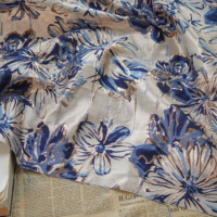 Luxuriöser Neuer Design Metallischer Brokat Jacquard Lurex Wellenstoff 100% Polyester für Sofa, Vorhang, Kleidung und Hochzeitskleider für Mädchen