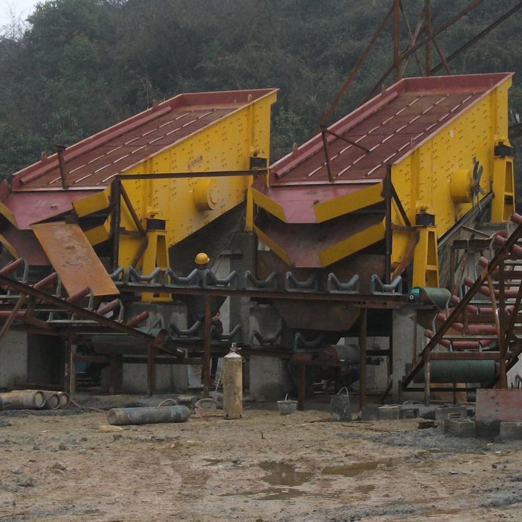 Circular Triple Deck Vibrating Screen Coal Handling Plant 350 TPH 4YK1860