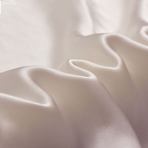 114cm 22 momme 100% seta di gelso naturale 22mm charmeuse cina produttori tessuto di raso di seta di lusso crepe di nozze - Product Image 3