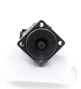Moteurs à disque standard BM5 OMS SMS Série 2000, 28 mm de déplacement, couple continu de 100 Nm, brides carrées à 4 boulons - Product Image 4