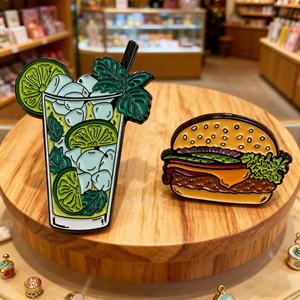 Al por mayor: Pines de solapa de esmalte blando y duro, artesanías metálicas, diseño personalizado, pin de anime y dibujos animados, pines de esmalte con tarjeta de soporte - Product Image 1