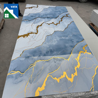 Design moderne Feuille de marbre UV imperméable et étanche à l'humidité Panneau mural en PVC doré 3D 5D hautement brillant pour appartement