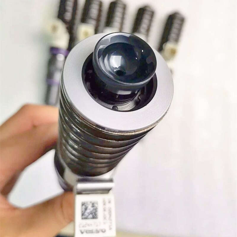 High Quality Diesel Fuel Injector 20547351 Common Rail Injection Nozzle BEBE4D01101 BEBE4D01201 BEBE4D31001  For Volvo Truck