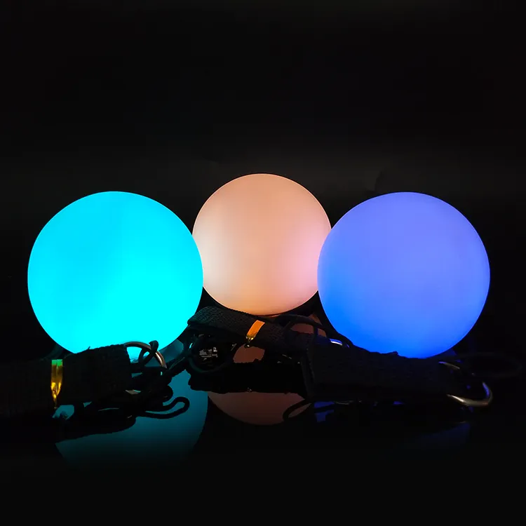 PVC เรืองแสงหลายสี ECO Friendly LED juggling Ball