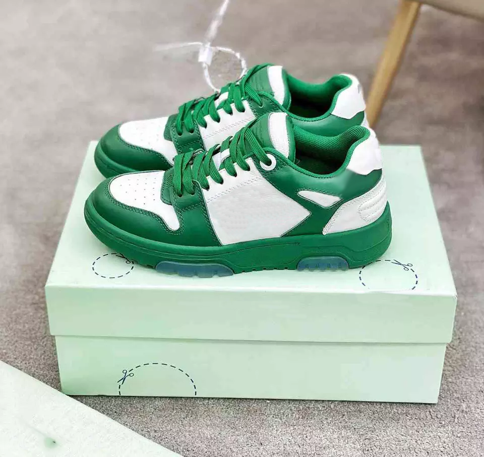 สีเขียว