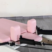 Appareil de Pilates Reformer réglable en bois de chêne blanc et rose avec logo personnalisé pour la maison, le fitness et l'entraînement de yoga en studio