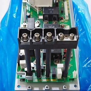 A20B-1006-0611 แผงวงจรระบบไดรฟ์ของแท้จาก Fanuc แผงวงจรใหม่เอี่ยมพร้อมการรับประกันหนึ่งปี - Product Image 3