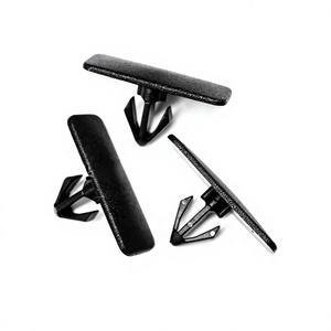 Clips de fixation pour plaque d'isolation thermique de moteur Chevrolet 10437565 en matériau PP pour remplacement et réparation - Product Image 3