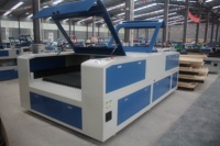 100W 120W 130W 150W 180W 300W Machine de découpe laser CO2 1325 avec CCD pour la découpe de panneaux MDF en bois acrylique papier 4X8