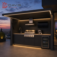 Îlot de cuisine extérieur en acier inoxydable avec barbecue, évier et armoires – Fournisseur OEM/ODM pour projets hôteliers et de complexes hôteliers