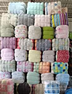 Compra en línea de fardos de <span class=keywords><strong>ropa</strong></span> de segunda mano, <span class=keywords><strong>ropa</strong></span> usada a granel, suéter usado en fardos - Product Image 4