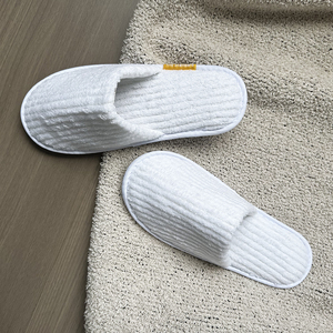 प्रीमियम मोटी-फाइबर सर्दियों गर्म गैर-पर्ची नीचे सफेद कोरल फ्लेक्स डिस्पोजेबल स्लाइपरों के लिए अनुकूलन योग्य लोगो - Product Image 5