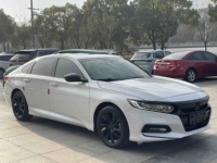 Véhicules d'occasion en gros à prix abordable : Honda Accord 2018 260TURBO Version Luxe Berline d'occasion