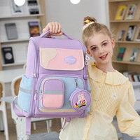 Nouveaux sacs à dos de style britannique, grande capacité, respirants, imperméables, en polyester, à motifs géométriques, avec sangles à coussin d'air, vente en gros
