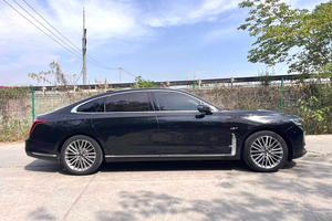 Hongqi H9 2021 <span class=keywords><strong>2023</strong></span> nouvelle énergie véhicule électrique <span class=keywords><strong>voiture</strong></span> d'occasion Chine Hongqi H9 <span class=keywords><strong>voiture</strong></span> familiale berline <span class=keywords><strong>moins</strong></span> cher voitures électriques prix en Chine - Product Image 4