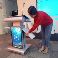 Équipement éducatif intelligent : podium numérique LCD intelligent à double écran (23,8 et 27 pouces) avec roulettes, nouvelle génération.