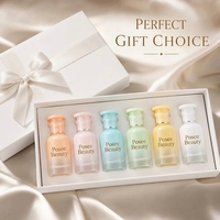 Luxuriöse Posee 30ml 50ml 100ml Quadratische Glas-Parfümflasche OEM ODM Leere Duft-Kosmetikverpackung Pumpzerstäuber Klare Oberfläche