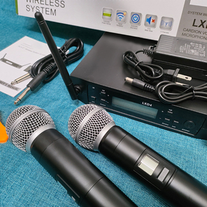 High Performance Handheld <b>Wireless</b> <b>Microphone</b> for GLXD4 <b>Wireless</b> System Stage Use - Product Image 3