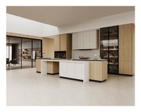 Armoire de cuisine murale de luxe en bois stratifié avec rangement en verre intelligent