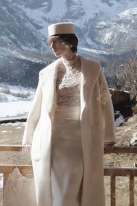 Hauts pour femmes de haute couture, élégants, GISELLE TOP, Blouse, Vêtements, ODM, 92% Polyester, 8% Rayonne, Dentelle cordonnée, Débardeurs pour femmes - Product Image 3