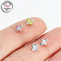 Boucles d'oreilles bohèmes sur mesure Freya en titane G23 avec zircon, piercing labret à filetage interne pour femme