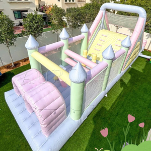 Attrezzatura Commerciale per Splash Pad in Colori Pastello, Castello Gonfiabile Bianco con <span class=keywords><strong>Scivolo</strong></span> e Percorso a Ostacoli per Feste di Bambini ed Eventi a Noleggio - Product Image 2