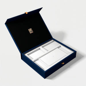 Boîte Cadeau Pliable Rigide et Magnétique en Carton Bleu Marine de Luxe avec Plateau Intérieur à Niveaux, Emballage Écologique Imprimé Sophistiqué - Product Image 4