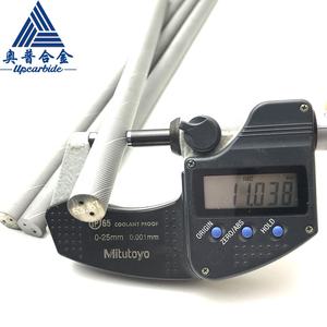 Varilla Sólida de <span class=keywords><strong>Carburo</strong></span> de <span class=keywords><strong>Tungsteno</strong></span> 10*330mm 91.8HRA Precio Directo de Fábrica - Product Image 3