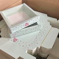 Boîtes transparentes vides personnalisées boîtes d'emballage de chocolat bonbon stock boîte cadeau en papier d'accessoires de cravate de cheveux avec couvercle transparent