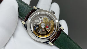 นาฬิกาหน้าปัดสีน้ำเงินรุ่นล่าสุดที่มีตัวเรือนสีขาว วางจำหน่ายแล้ว - เหมาะสำหรับสวมใส่ลำลอง ใช้ในธุรกิจ รุ่นกลไก และนาฬิการะดับไฮเอนด์ - Product Image 4