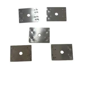 ผู้ผลิตและติดตั้งการสนับสนุนพลังงานแสงอาทิตย์แบบติดตั้งบนพื้นดินที่สมบูรณ์รวมถึงระบบตรวจสอบสำหรับทุกโครงการ - Product Image 3