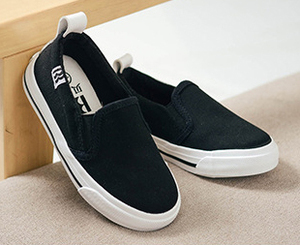 أحذية رياضية عالية الجودة مخصصة سهلة الارتباط للأطفال أحذية مشي للأطفال أحذية قماشية سوداء - Product Image 5