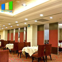 Cloison mobile suspendue de 65 mm pour salles de banquet d'hôtel, salles privées et espaces de conférence