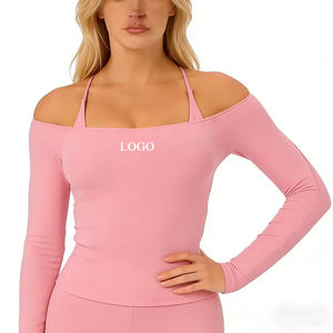 Ensemble deux pièces de sport respirant en Spandex recyclé personnalisé, comprenant un soutien-gorge de sport à col en U et un haut court de yoga à manches longues très élastique - Product Image 1