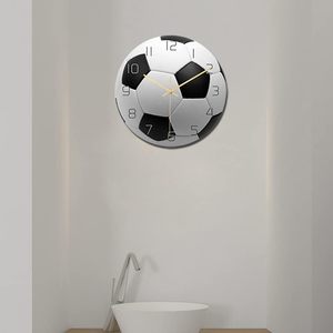 Tùy Chỉnh Bóng Đá Đồng Hồ Treo Tường Cho Phòng Khách Sinh Nhật Giáng Sinh Quà Tặng Hiện Nay Cho Trẻ Em Con Trai Chàng Trai Vòng Im Lặng MDF Gỗ Đồng Hồ - Product Image 2