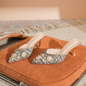 6776-3 Mules de tela con lentejuelas y punta puntiaguda, zapatos de mujer con pedrería, estilo veraniego, sin cordones - Product Image 3