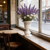 Patung Resin Berlapis Renda Putih Lukisan Tangan Bentuk Tidak Beraturan Desain Alas Patung Dekorasi Seni Rumah Bergaya