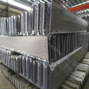 Barriera di Sicurezza Stradale Ondulata AASHTO M180 in Acciaio Zincato a Caldo per Maggiore Sicurezza Stradale - Product Image 5