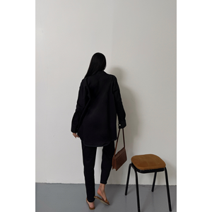 ชุดเสื้อเชิ้ตเดนิมสีน้ำเงินและกางเกงขายาวสำหรับผู้หญิง - Product Image 2