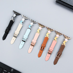 Correa de Reloj de Cuero de Lujo con Dijes de <span class=keywords><strong>Estrella</strong></span> y Luna, Diseño Elegante y Delgado, Compatible con <span class=keywords><strong>Apple</strong></span> <span class=keywords><strong>Watch</strong></span> S11 S10 S8 para Mujer - Product Image 2