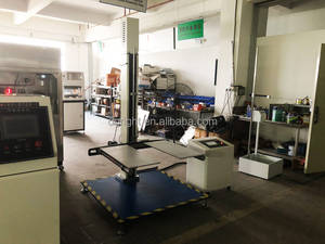 Équipement d'essai de résistance aux chutes libres, contrôle par bouton, testeur de chute à double aile pour emballages - Product Image 6