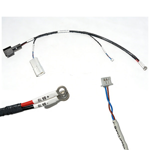 Ensemble de faisceaux de câbles personnalisés avec connecteur et borne annulaire |   Faisceau de câbles OEM - Product Image 1