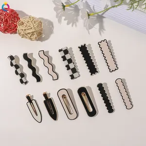 Qiyue Hight Kwaliteit Hars Metalen Haar Clip Voor Jeugd Meisjes Eenvoudige Retro Effen Kleur Clip Voor Vrouwen Decoratie Haaraccessoires