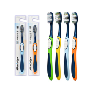 Cepillo de Dientes para Adultos de Bajo Costo Directo de Fábrica, Cerdas Medianas Duras, Eliminación Eficaz de Manchas, Venta al Por Mayor OEM - Product Image 2