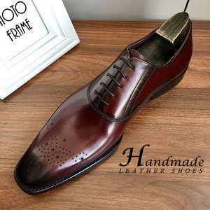 Chaussures en cuir artisanales de style nouveau pour hommes, en cuir de vachette véritable de première qualité, chaussures habillées formelles pour affaires avec motifs gravés. - Product Image 6