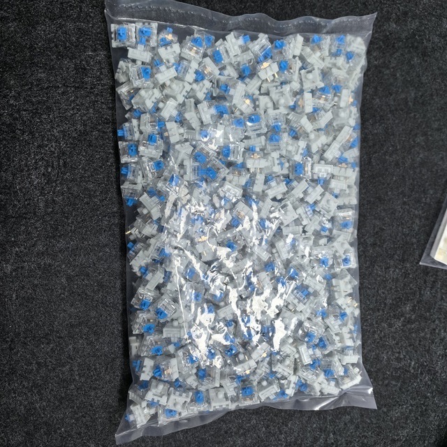 Spot Wholesale Cross-border Mechanical Keyboard, Blue Switch, Customizable Hot-swappable Switch, 3-pin Switch