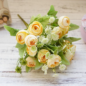 Offre Spéciale : Mini Bouquet de Roses Artificielles à 5 Tiges avec Boutons Floraux – Prix Abordable - Product Image 6