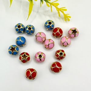 Perles rondes en émail cloisonné, style bourgeon de fleur, plaqué or, en cuivre, accessoires de fabrication de bijoux DIY - Product Image 1